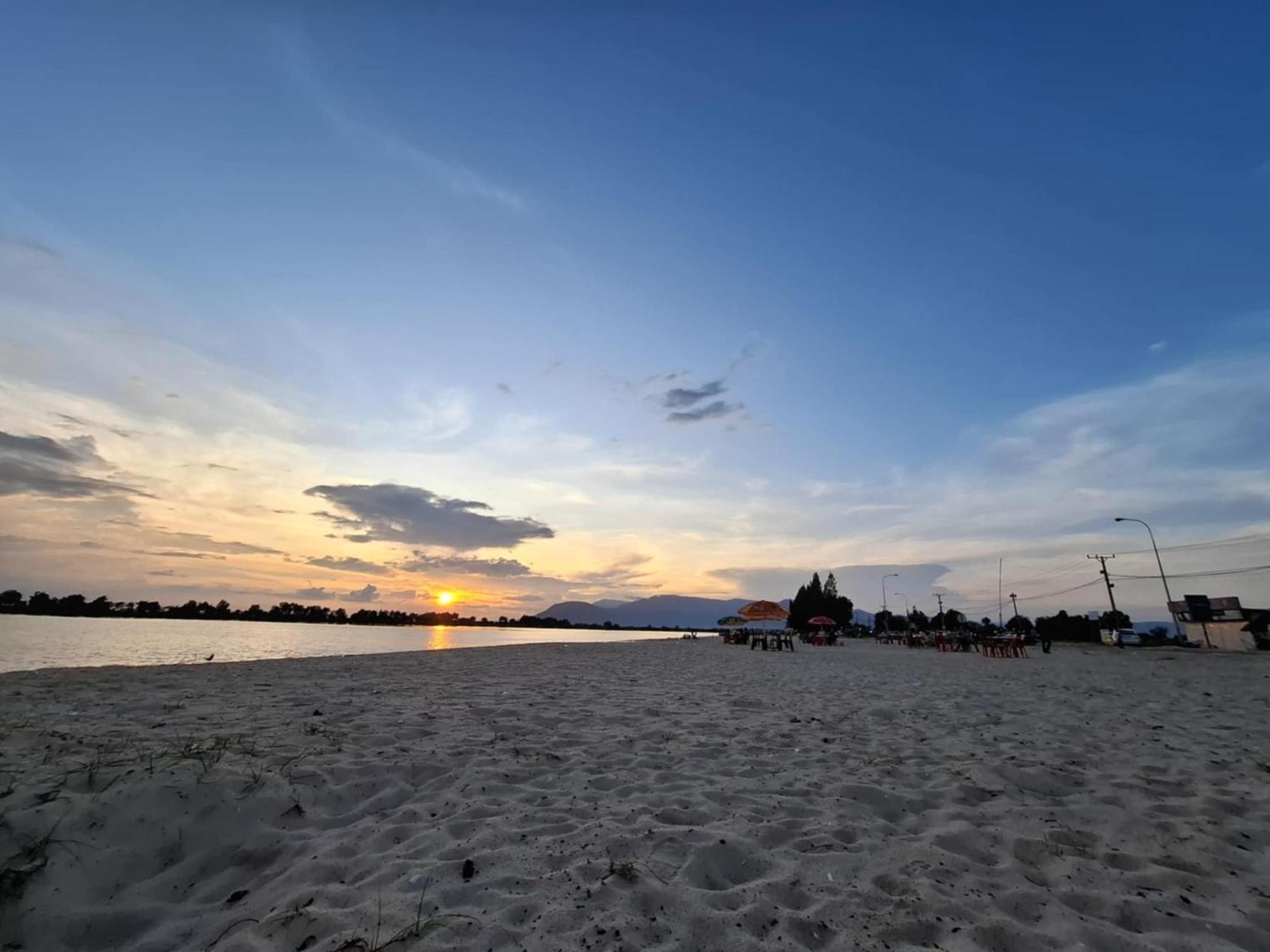 La Plage De Kampot By Lee & Hap Guest House Luaran gambar