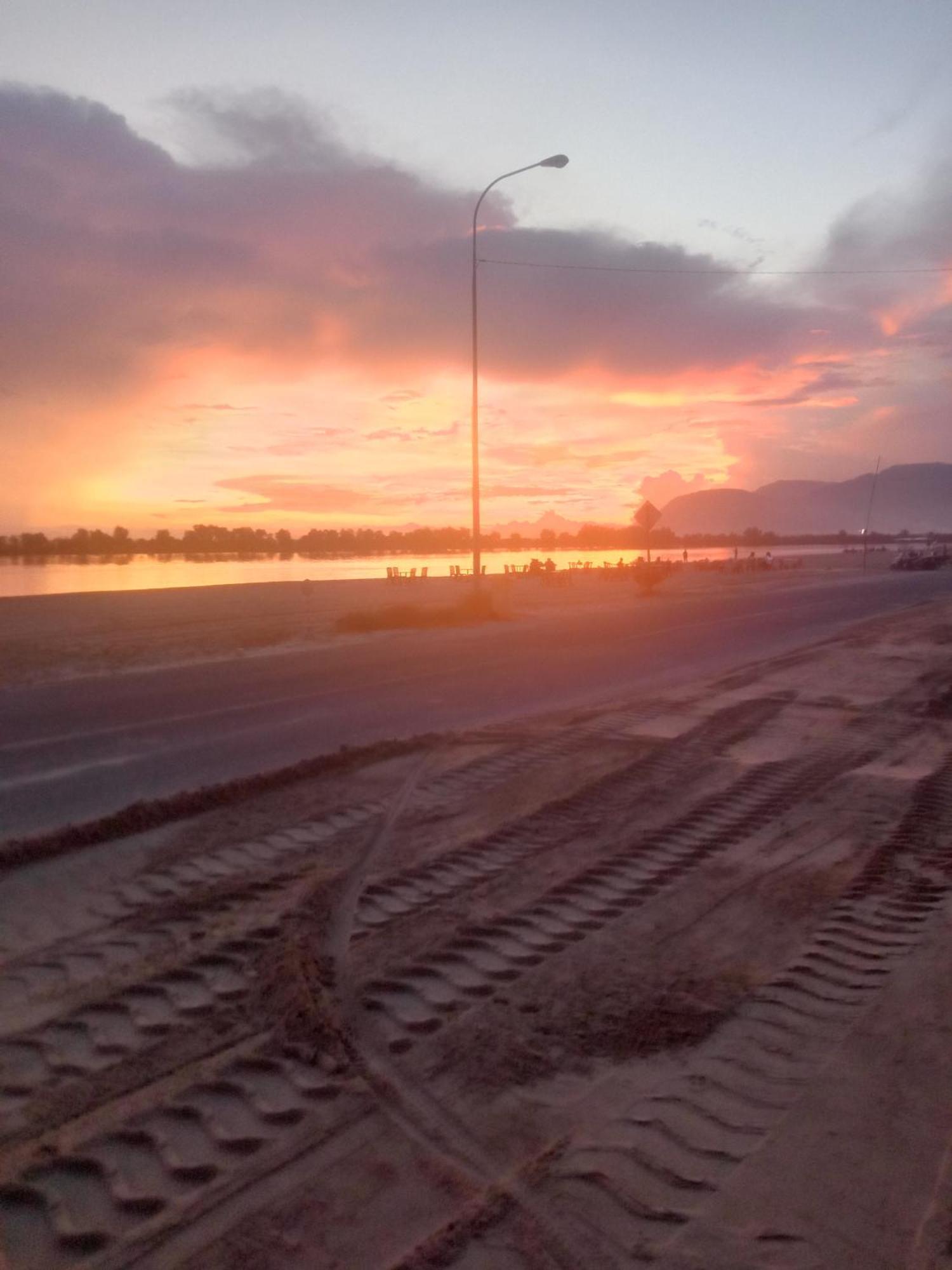 La Plage De Kampot By Lee & Hap Guest House Luaran gambar