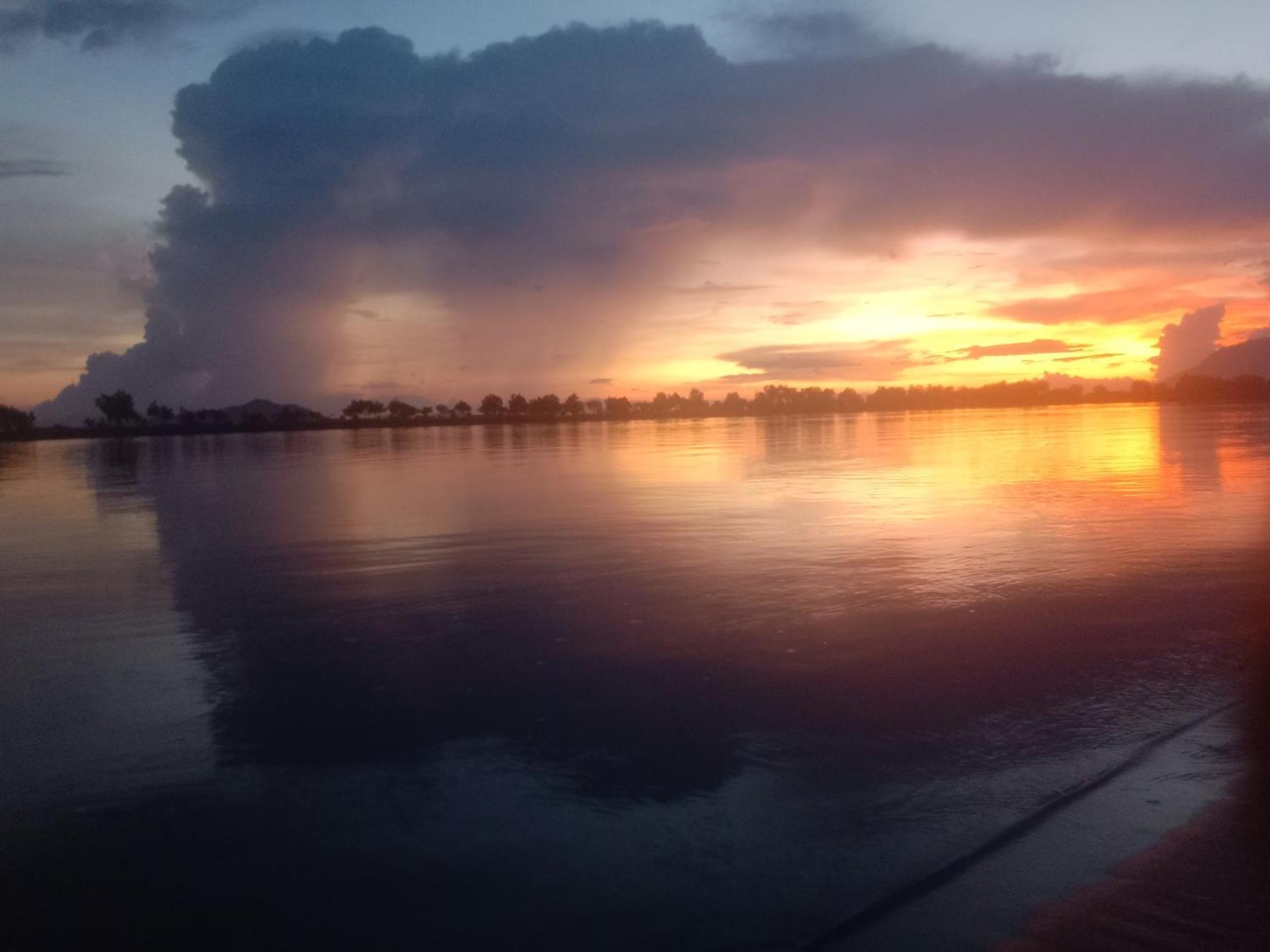 La Plage De Kampot By Lee & Hap Guest House Luaran gambar